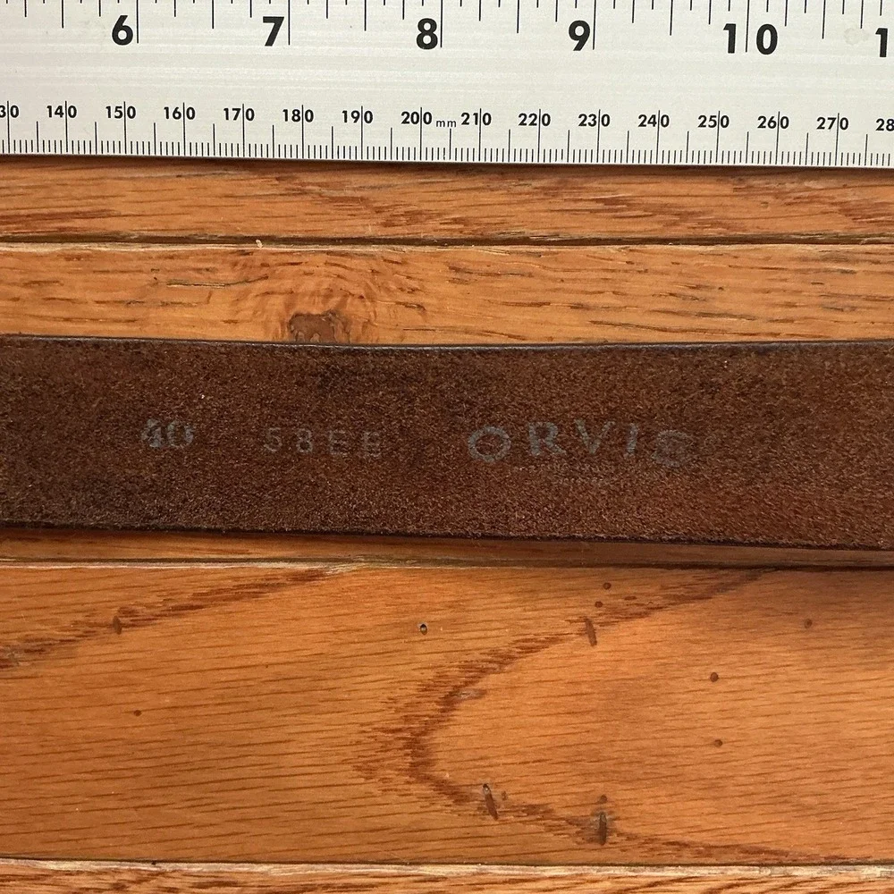 Orvis Brown Leather Metal Buckle Mens Belt Sz 40 Made in the USA